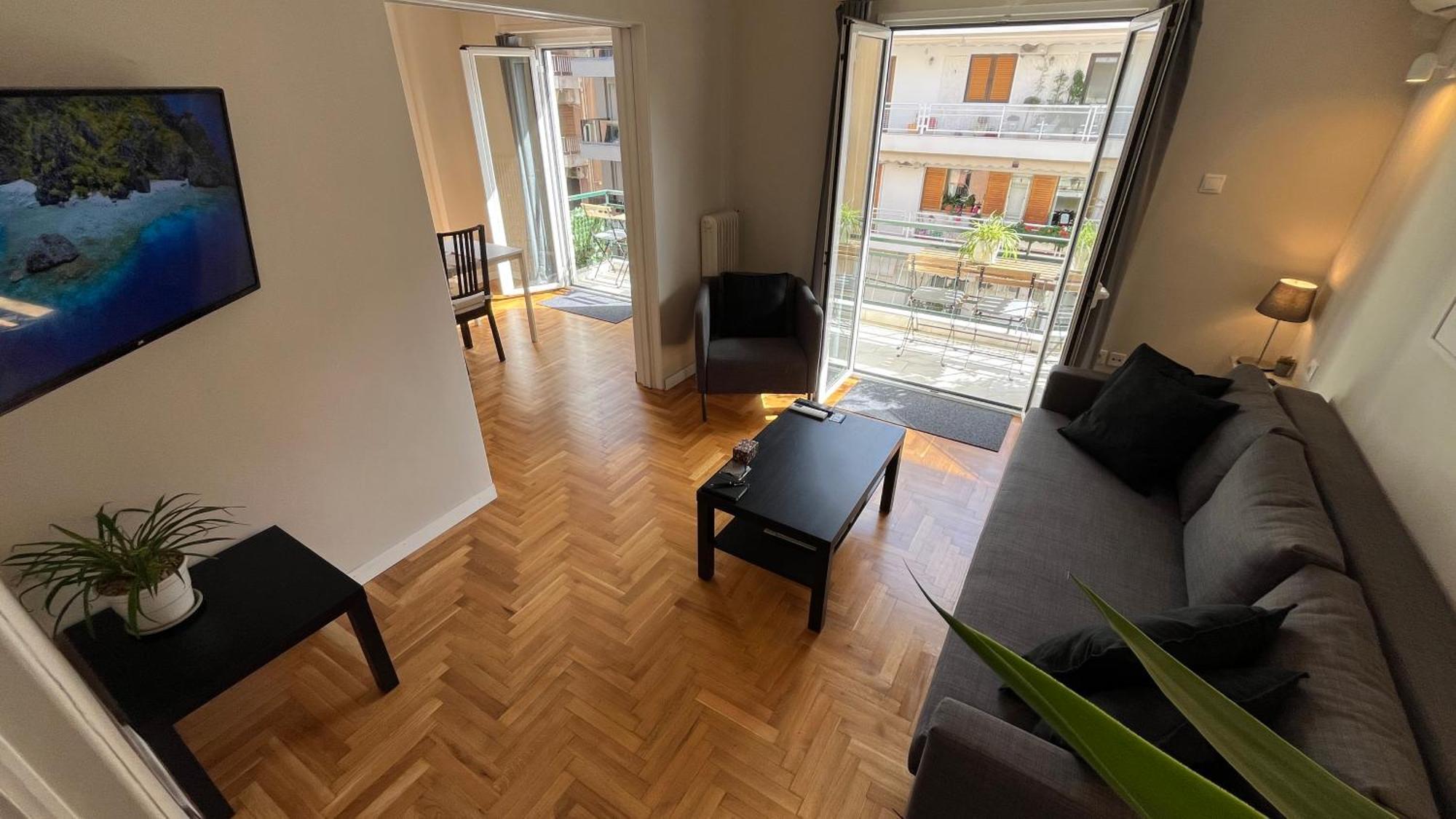 4 Newly Renovated Charming Apartments Steps From Panormou Metro Station Atény Pokoj fotografie